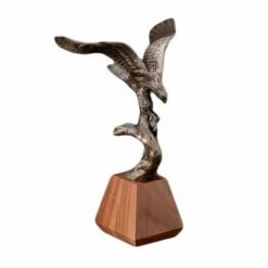 Eagle On Walnut Base Statue - Focused
