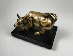 Wall Street Bull Statue - Iconic Symbol -Gift Sales 2024 bs101 side
