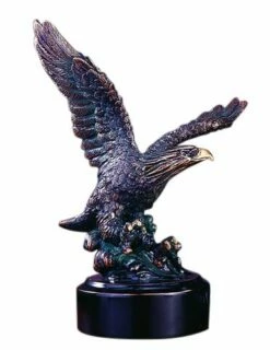 Eagle Statue - Leaving The Roost